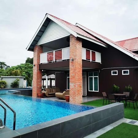 Destini Akef Villa 2 Pantai Cenang  Esterno foto