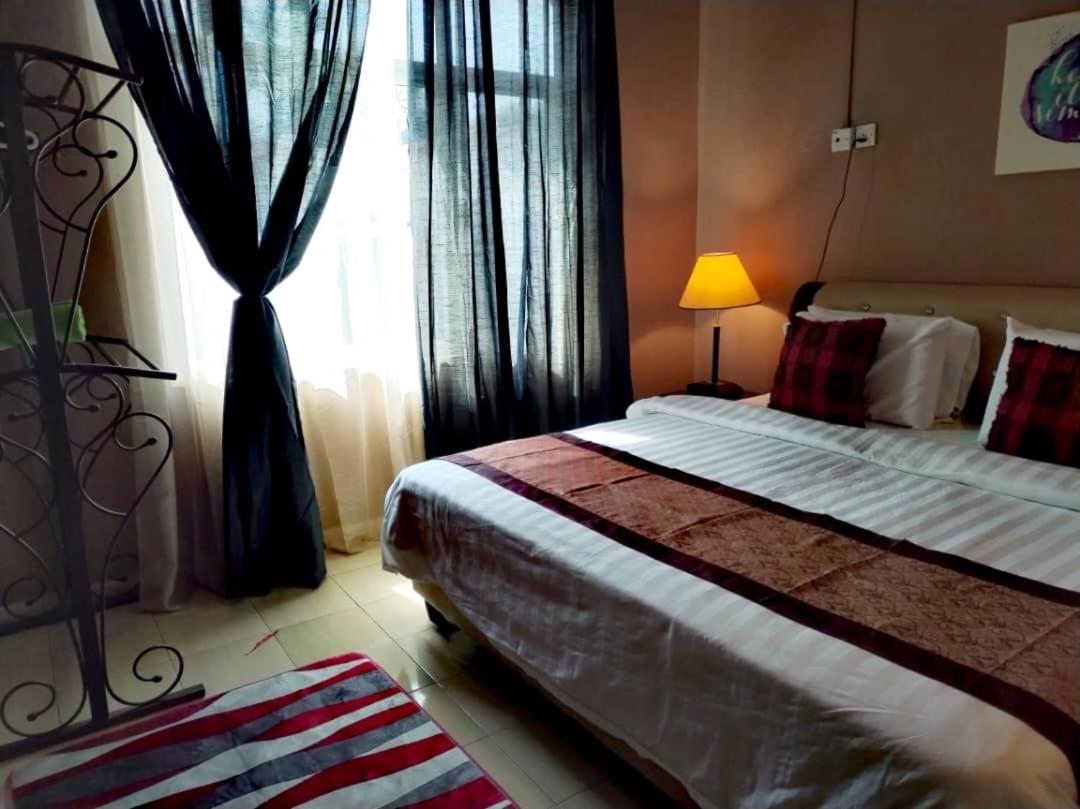 Destini Akef Villa 2 Pantai Cenang  Esterno foto